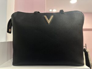 Τσάντα μεγάλη μαύρη Valentino