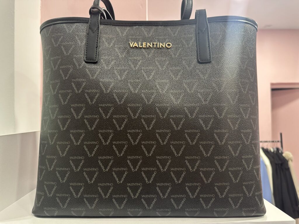 Τσάντα μεγάλη Valentino